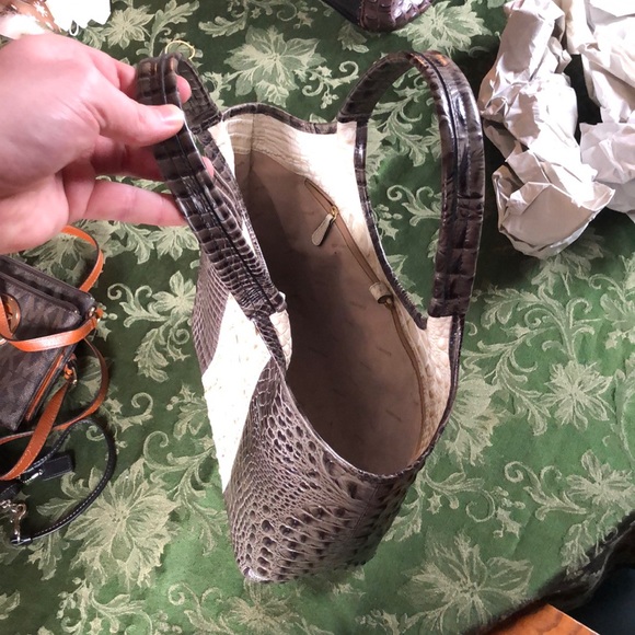 Two tone Brahmin tote - Picture 4 of 4